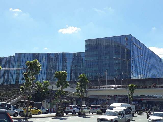 ออฟฟิศให้เช่าพระราม4 คลองเตย อาคารเอฟวายไอเซ็นเตอร์ รถใต้ดินศูนย์ประชุมฯ  O2,512,59O9,  O84,543,4833www.irentoffice.com