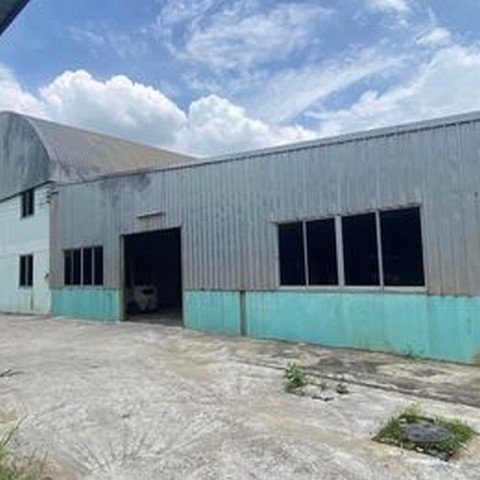 โรงงานว่างให้เช่า ขนาด 1,100 ตร.ม.   มีออฟฟิศ 2ชั้น ห้องน้ำแยกชายหญิง