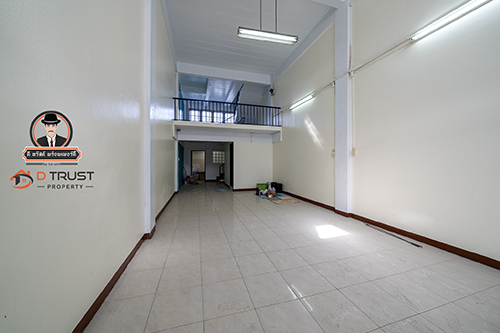 ขาย ตึกแถว 4ชั้น ครึ่ง อยู่ใกล้โลตัสศรีนครินทร์ ในโครงการรินทร์ทองคอนโด กู้ได้เต็ม