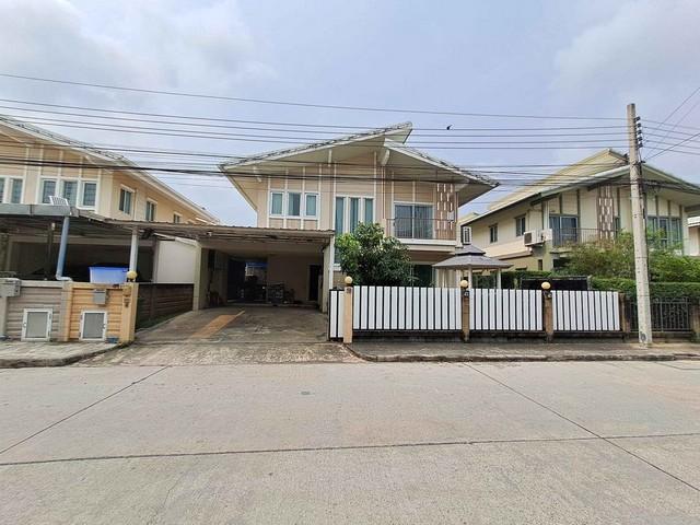 EPL-HR3205 ให้เช่าบ้านเดี่ยว 2 ชั้น ใกล้เมกาบางนา โครงการพฤกษาภูริ ชานบัว บางนา กม.5 พื้นที่ใช้สอย : 172 ตร.ม 4 ห้องนอน 4 ห้องน้ำ 