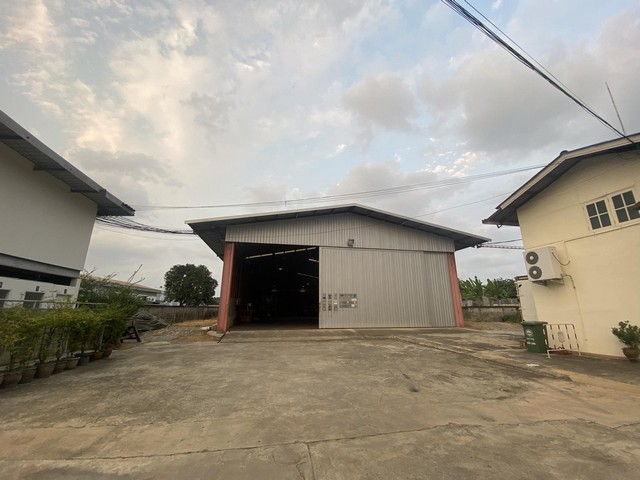  ให้เช่าโรงงาน พื้นที่รวม 7,600 ตรม พื้นที่โกดังขนาด 2688ตร.ม มีใบ รง.4 ถนนราชพฤกษ์ใกล้ central Westville