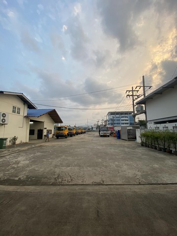 ให้เช่าโรงงาน พื้นที่รวม 7,600 ตรม พื้นที่โกดังขนาด 2688ตร.ม มีใบ รง.4 ถนนราชพฤกษ์ใกล้ central Westville