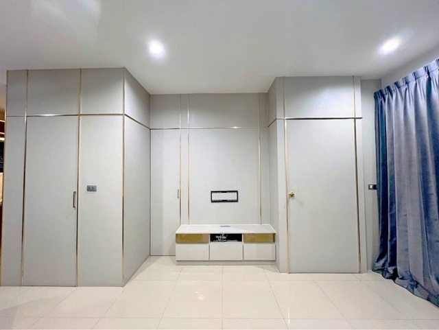 สาทร สุขสวัสดิ์ ติด บิ๊กซี  ขาย-เช่าทาวน์โฮม 3 ชั้น 18ตรว. 182ตรม. เฟอร์บางส่วน 3นอน 3น้ำ 2จอดรถ 4แอร์ ติดถนน โฮมโปร สุขสวัสดิ์ 