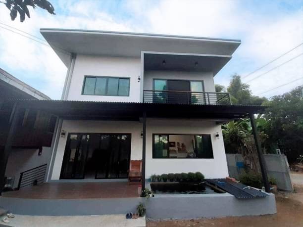 ขายด่วน 2.79 ล้าน 97 ตรว. บ้านเดี่ยว 2 ชั้น สันโป่ง แม่ริม บ้านเนื้อที่กว้างขวาง ใกล้โรงพยาบาลสันทราย ใกล้เมือง เดินทางสะดวกสบาย