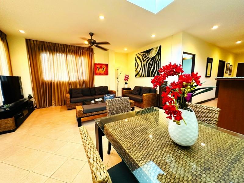 ให้เช่าคอนโด โครงการซันไรซ์ บีช รีสอร์ท แอนด์ เรสซิเด้นซ์  ซ.นาจอมเทียน 36