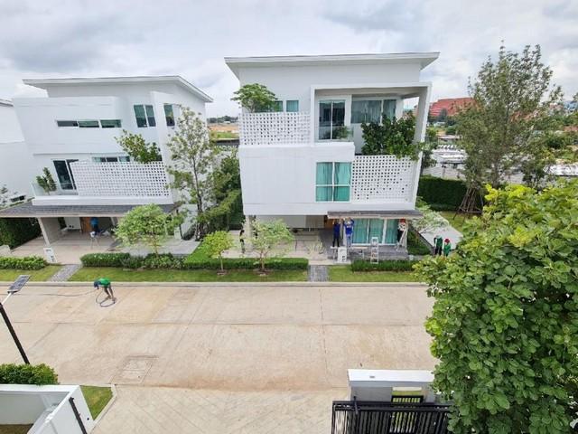 รหัสทรัพย์ R2993 ให้เช่า บ้านเดี่ยว 3ชั้น โครงการเนอวานา แอบโซลูท กรุงเทพกรีฑา บ้านหลังใหม่