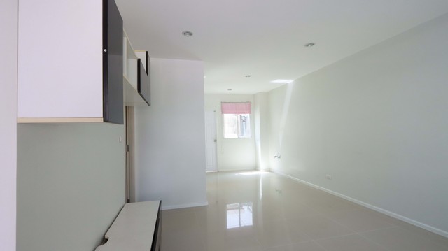 ขายทาวน์เฮ้าส์โครงการ  เนอวานา คัฟเวอร์ (อ่อนนุช) ประเวศ กรุงเทพมหานคร  AP 0145