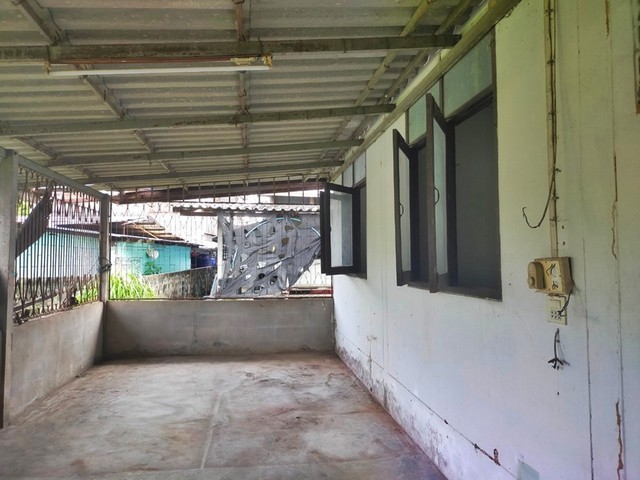 ขาย ที่ดินพร้อสิ่งปลูกสร้าง ต.รอบเมือง อ.เมืองร้อยเอ็ด จ.ร้อยเอ็ด  PAP5-0441