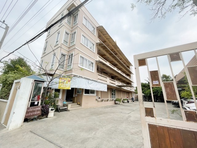 ขายอพาร์ทเม้น28ห้อง พร้อมบ้านเช่า 6หลัง ซอยจรัญ13 (มีผู้เช่า98%) ใกล้เดอะมอลล์บางแค