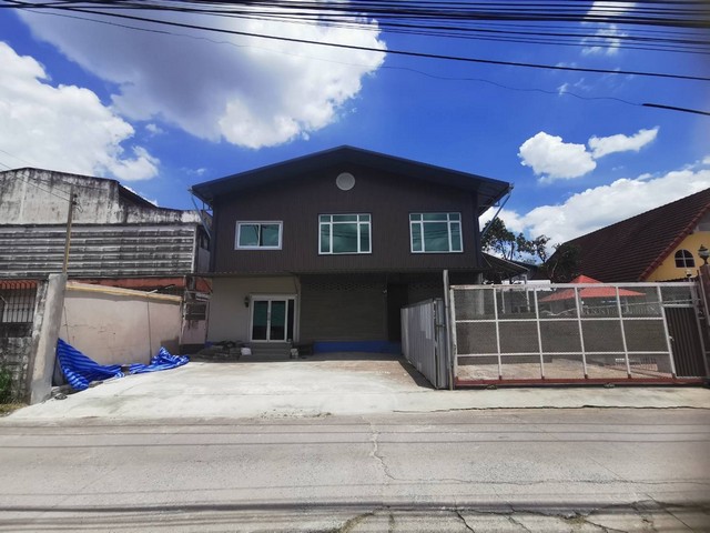 ให้เช่าโกดัง 290 ตรม  เฉลิมพระเกียรติ ร.9 ซอย 6 ประเวศ