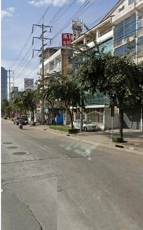 ให้เช่าอาคาร 6 ชั้น 530 ตรม ถนนพระราม 3 มีลิฟท์ขนส่ง  เหมาะทำคลีนิก โชว์รูม สำนักงาน