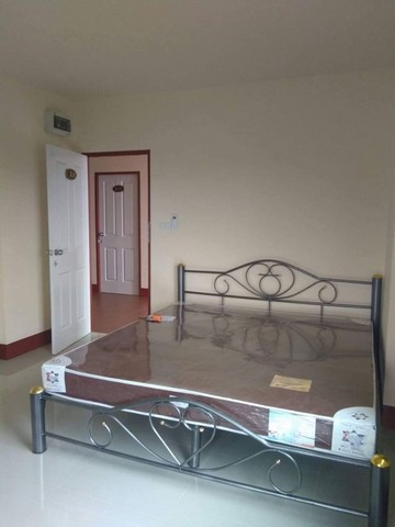 หอพัก 3 ชั้น ใกล้บิ๊กซีแม่เหียะ เดินทางสะดวก