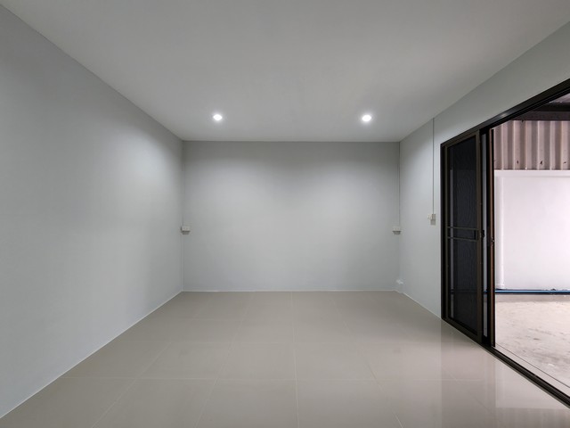 BS1321ให้เช่าโกดังพร้อมออฟฟิศ พท. 340 ตรม. ย่านนวมินทร์ ใกล้โลตัสสุขาภิบาล 1 เหมาะทำคลังสินค้า