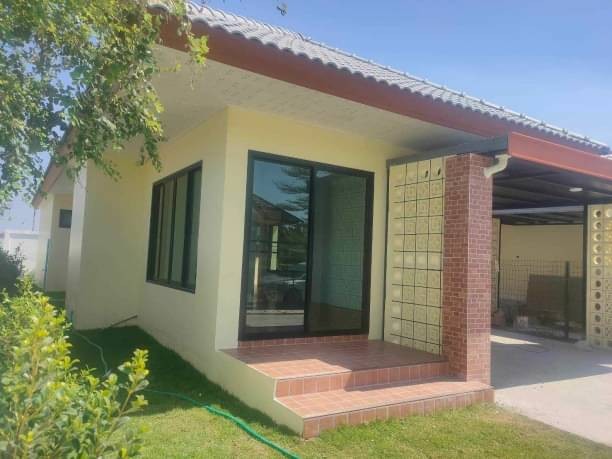 ขาย 2.9 ล้าน 60 ตรว. หารแก้ว หางดง บ้านใหม่ สไตล์โคซี่ ห่างจากสนามบิน 15 นาที เฟอร์นิเจอร์จัดเต็ม พร้อมเข้าอยู่ได้เลย