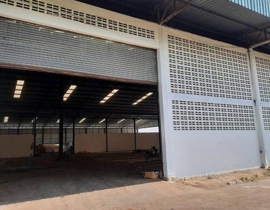 ให้เช่าโรงงาน  โกดัง เนื้อที่ดิน 20 ไร่ 6,000 ตรม.มีใบรง.ย้อมผ้าเป็นคลังสินค้าได้ มาบใผ่ บ้านบึง