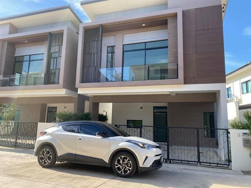 BH2744 ให้เช่าบ้านแฝด 2 ชั้นหมู่บ้าน S-gate ซอยกันตนา บางม่วง บางใหญ่ นนทบุรี