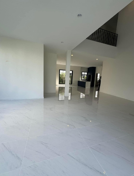 ให้เช่านราสิริ พหลโยธิน วัชรพล มี 4 นอน 5 น้ำ  ใกล้เซนทรัลอีสต์วิลล์