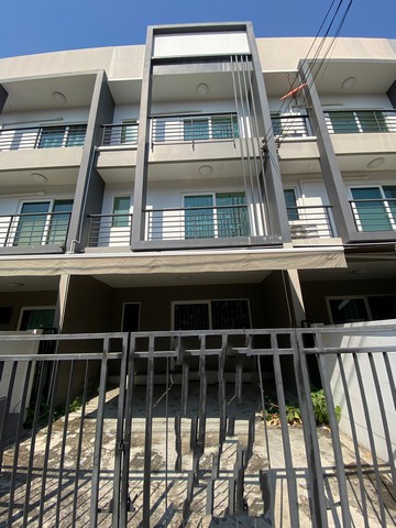 ขายทาวน์เฮ้าส์โครงการ บ้านกลางเมือง ประเวศ จังหวัดกรุงเทพมหานคร BG 0976