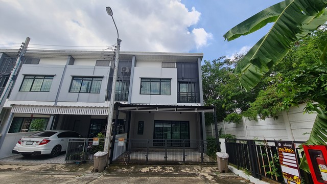 ขายทาวน์เฮ้าส์โครงการ สตอรี่ อ่อนนุช-วงแหวน ประเวศ กรุงเทพมหานคร D043