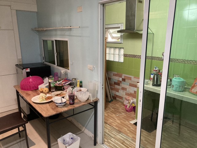 [B943]ให้เช่า 25k ทาวน์โฮม ตกแต่งบิ้วอินทั้งหลัง ทาวน์ อเวนิว พระราม 9 ถนนกรุงเทพกรีฑา7  เขตบางกะปิ  ทะลุรามคำแหง 60 ได้ บ้านอยู่ต้นโครงการ