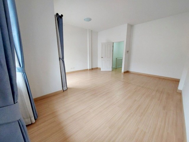 ขายทาวน์โฮม 2 ชั้น ในหมู่บ้านดีญ่าวาเลย์ สารภี ต่อเติมบ้านพร้อมเข้าอยู่