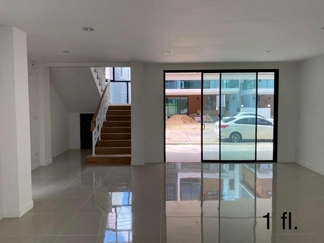 PB3944 ให้เช่าโฮมออฟฟิศ 4 ชั้น ซอยกิ่งแก้ว 19 โครงการ เดอะเบสท์ กิ่งแก้ว เข้าซอยไม่ลึก ทำเลดีใกล้ สนามบินสุวรรณภูมิ