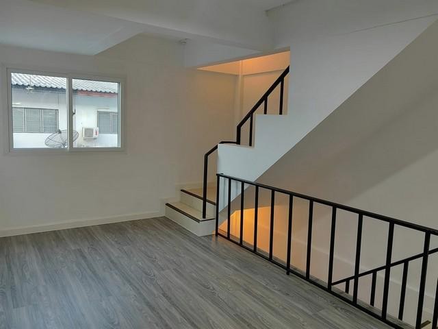 PB3941 ให้เช่าโฮมออฟฟิศ 3 ชั้น ซอยพหลโยธิน 52 หมู่บ้าน ณัฐกานต์ บ้านRenovateใหม่ ใกล้ BTS สะพานใหม่