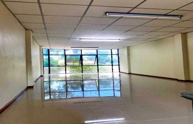 MRT ศรีอุดม ให้เช่าอาคารพาณิชย์ 4.5 ชั้น 3นอน 4น้ำ 1จอดรถ  เซ็นทรัล บางนา 24ตรว. 402ตรม.  เข้า-ออกได้หลายทาง