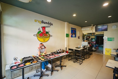 เซ้งร้าน ชาบูจันทร์หุ่น ห้วยขวาง ตรงข้าม รร.จันทร์หุ่นบำเพ็ญ แหล่งชุมชน มีบ้านคอนโด ตึกออฟฟิศ