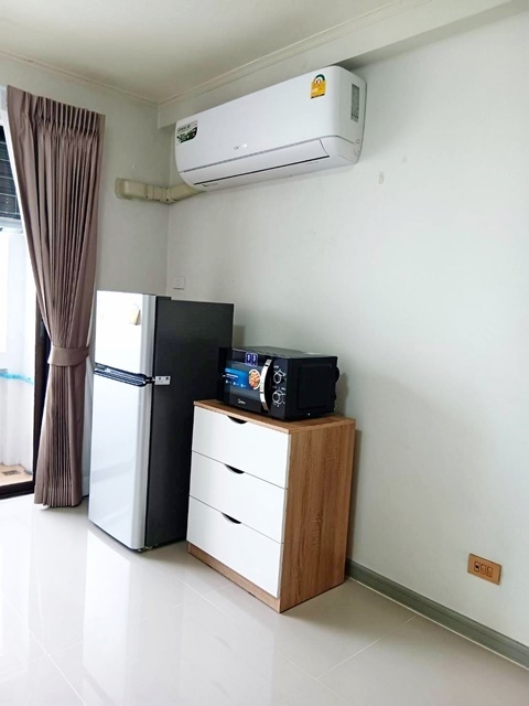 เฟอร์ครบ 1นอน ศรีนครินทร์ MRT หัวหมาก ให้เช่าคอนโด อาคาร A ชั้น9 32ตรม.1น้ำ 1แอร์ 1จอดรถ ทำเลดี เดินทางสะดวก ธัญญะ ช็อปปิ้ง พาร์ค