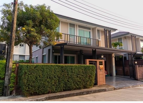 ให้เช่าบ้านเดี่ยว2ชั้น  ภัสสร เพรสทีจ ลุกซ์ พัฒนาการ 44 เนื้อที่ 67.4 ตรว 