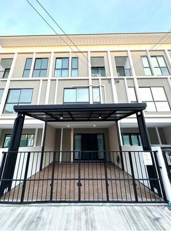 ให้เช่าทาวน์โฮม3 ชั้น กPatio ศรีนครินทร์-พระรามเก้า  กรุงเทพกรีฑา 