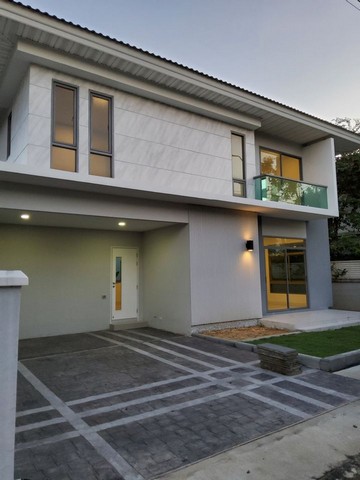 ขายบ้านเดี่ยวพร้อมเข้าอยู่  หมู่บ้านเพอร์เฟคเพลส พระราม 9 - กรุงเทพกรีฑา