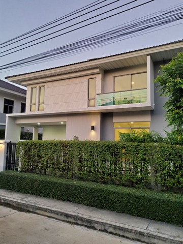 ขายบ้านเดี่ยวพร้อมเข้าอยู่  หมู่บ้านเพอร์เฟคเพลส พระราม 9 - กรุงเทพกรีฑา