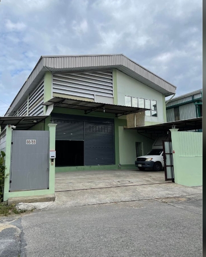 ให้เช่าโกดัง โรงงานพร้อมoffice  เนื้อที่ 200 ตรว พื้นที่ 1,016 ตรม ถนนเสรีไทยซอย 73 สวนสยามซอย24  ติด สน.บางชัน