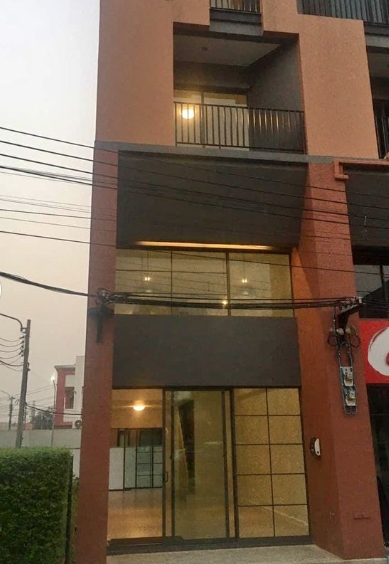  ให้เช่าอาคาร3.5 ชั้น เพชรเกษม 81 บางแค สิริ อเวนิว  เหมาะทำธุรกิจ หน้าร้าน สำนักงาน