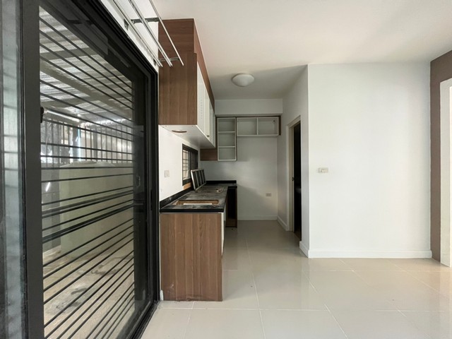 ขายทาวน์โฮมโครงการ ทาวน์ อเวนิว พระราม 2 จอมทอง กรุงเทพมหานคร AL 0050