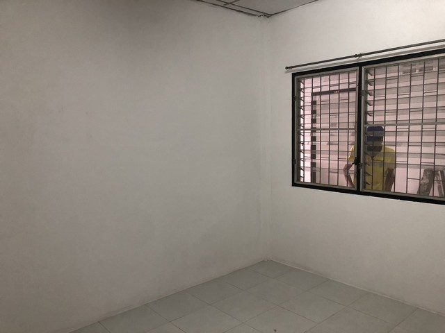 ทรัพย์น่าลงทุนซื้อเก็บได้กำไรไม่มีขาดทุนายหอพัก 60 วา. อ.เมือง จ.ปทุม  60 วา  9ห้องชั้นเดียว  พร้อมให้เช่าอยู่ เจริญมาก  ห้อง หอพักอยู่แถว ม.รังสิต อ.เมือง ปทุม 2.8ลบ. 60วา 