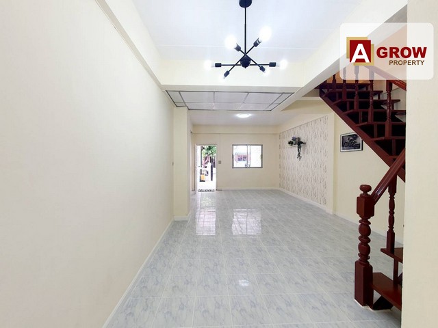 ม. ทรัพดินทอง เทพารักษ์ 66  บ้านรีโนเวทใหม่พร้อมเข้าอยู่