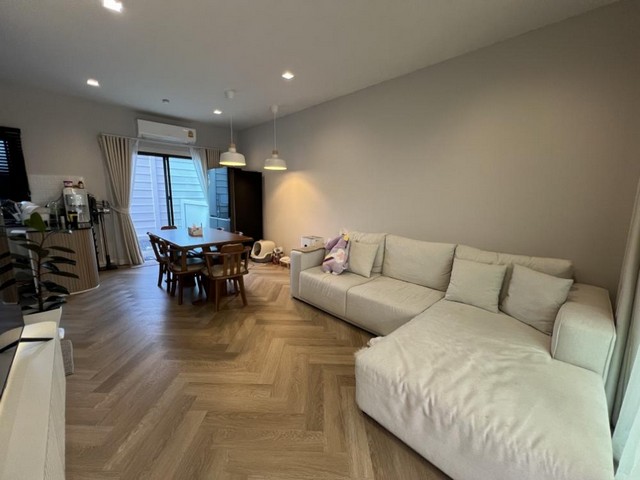 ขายบ้านเดี่ยวEigen Premium Townhome 3ชั้น20.3 ตรว 3 ห้องนอน 3 ห้องน้ำพัฒนาการ  เขตประเวศ