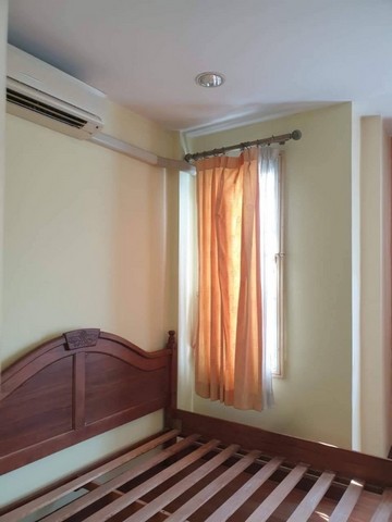 ขายทาวน์เฮาส์บ้านกลางเมืองบริติชทาวน์ศรีนครินทร์3ชั้น 20ตรว.ติดถนนศรีนครินทร์ ใกล้สถานีรถไฟฟ้าลาซาล