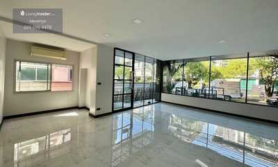 Home office for rent  B-Square Rama 9บี สแควร์ พระราม 9 - เหม่งจ๋าย ซอยสหการประมูล