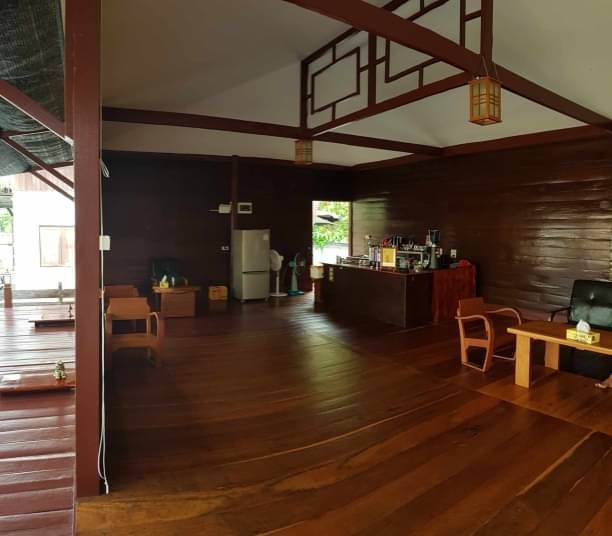 บ้าน/ร้านกาแฟ 2.3 ล้าน พร้อมที่ดิน อำเภอพร้าว ตกแต่งด้วยต้นไม้และสวนหิน ถนนคนเดินผ่านหน้าบ้าน ซื้ออยู่เองหรือทำธุรกิจต่อได้เลย