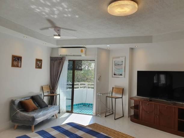 ขาย 1.65 ล. เชียงใหม่ริเวอร์ไซด์ คอนโด รีโนเวทใหม่ วิวสระว่ายน้ำ วิวแม่น้ำปิง บนถนนต้นยาง เชียงใหม่ - ลำพูน ใกล้ตลาดหนองหอย