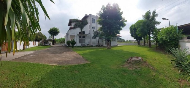 ขายบ้านเดี่ยว  233 ตร.วา   ‭‭หมู่บ้านเมืองทอง2/2‬    ซอยพัฒนาการ61‬  ประเวศ กรุงเทพมหานคร    ZT358 