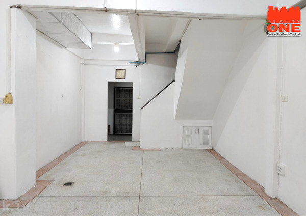 ขาย ทาวน์เฮาส์ รามอินทรา 117 แยก8  แขวง บางชัน เขต มีนบุรี กทม.