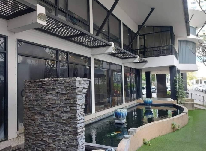 ให้เช่า อาคาร 2ชั้นพร้อมพื้นที่โชว์รูม สำนักงาน เนื้อที่ 1 ไร่ ติดถนนศรีอยุธยา พญาไท