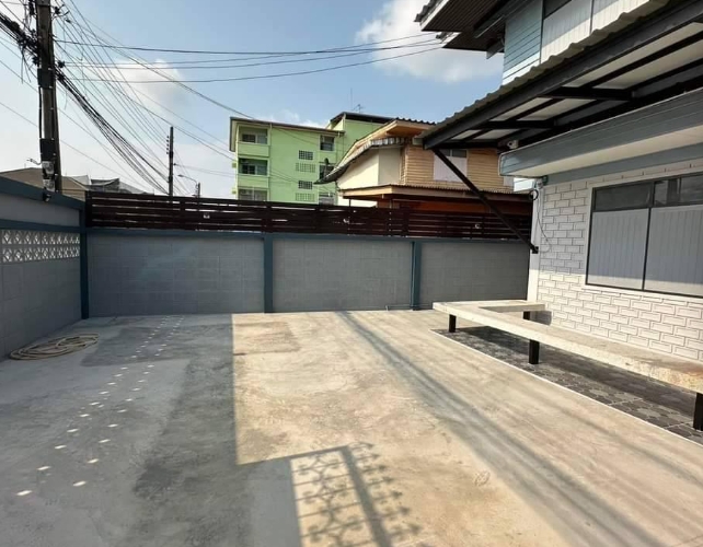 ให้เช่า บ้านเดี่ยว 2ชั้น  ซอยพึ่งมี สุขุมวิท บางจาก พระโขนง เนื้อที่ 63 ตารางวา 