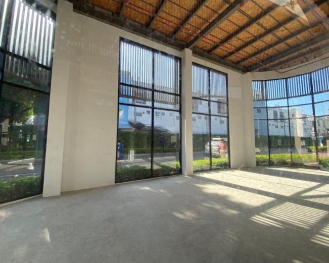 ให้เช่าพื้นที่ 55 ตรม ในศุภาลัยเวอเรนด้า รามคำแหง ติด MRT สถานีราชมังคลาฯ