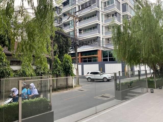 ให้เช่าพื้นที่ชั้น1 160 ตร.ม. ย่านทองหล่อ ซอยทองหล่อ25  ริมถนน เหมาะทำคาเฟ่และอื่นๆ